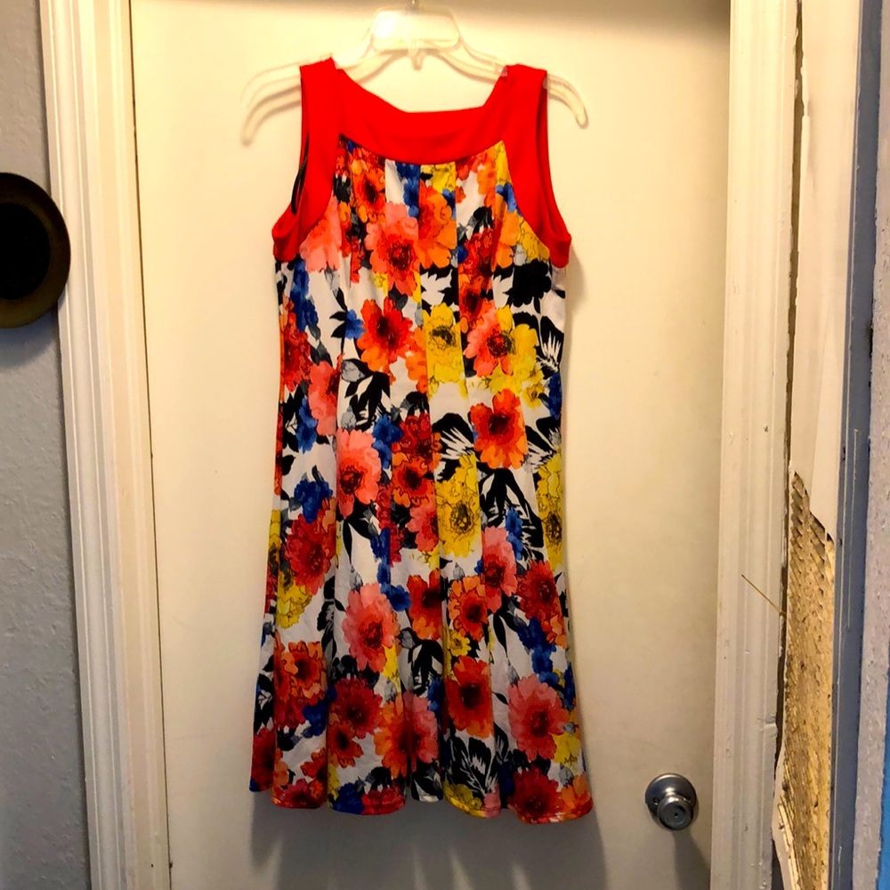 Perceptions New York floral dress size 8
